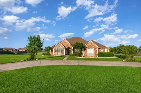 1001 W Remington Park Dr, Terrell, TX 75160