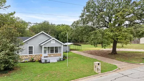 1007 W Water St, Weatherford, TX 76086
