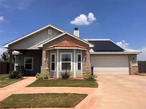 606 Bison Bend Dr, Buffalo Gap, TX 79508