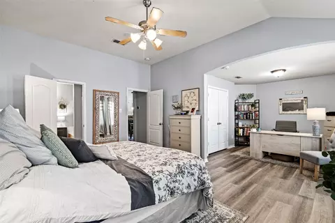 13013 Evergreen Dr, Fort Worth, TX 76244