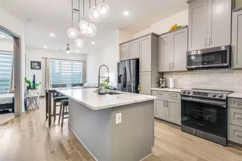 2700 Old Denton Rd #2271, Carrollton, TX 75007