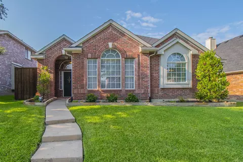 1677 Big Bend Dr, Lewisville, TX 75077