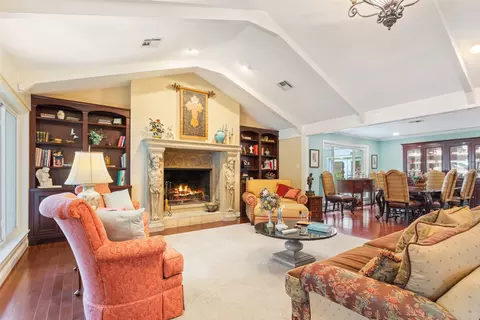 Living - 3408 Stewart Cir, Waco, TX 76708 photo 6 of 13