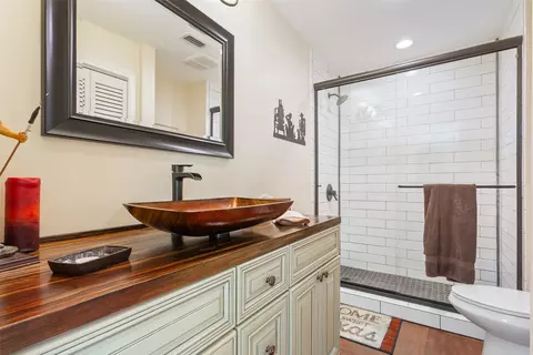 Bath - 3408 Stewart Cir, Waco, TX 76708 photo 1 of 6