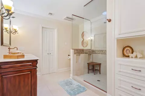 Bath - 3408 Stewart Cir, Waco, TX 76708 photo 3 of 6