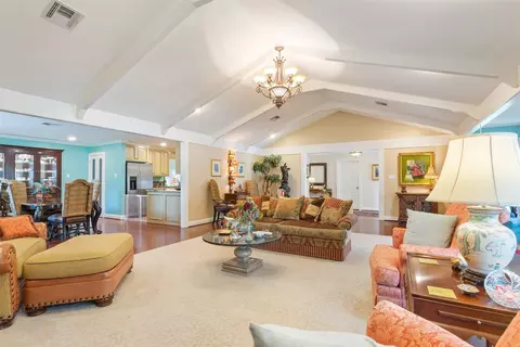 Living - 3408 Stewart Cir, Waco, TX 76708 photo 5 of 13