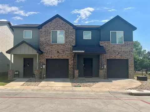 1601-1602 Boxwood Ln, Forest Hill, TX 76140