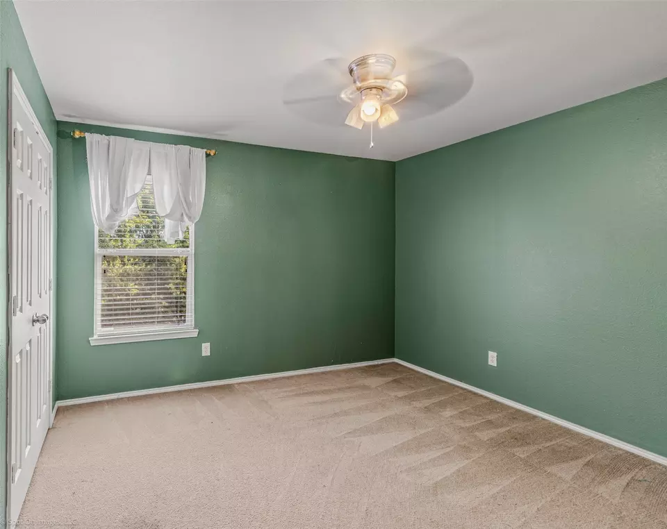 Bedroom - 544 Laurel Ln, Rockwall, TX 75087 photo 3 of 6