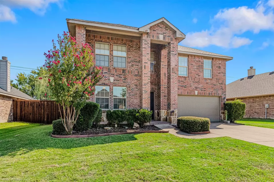 Exterior - 544 Laurel Ln, Rockwall, TX 75087 photo 1 of 4