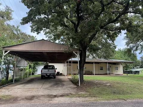 397 Nottingham Dr, Gordonville, TX 76245