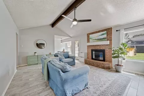 6432 High Lawn Ter, Watauga, TX 76148