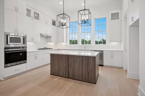5029 Magnolia Cir, Addison, TX 75001