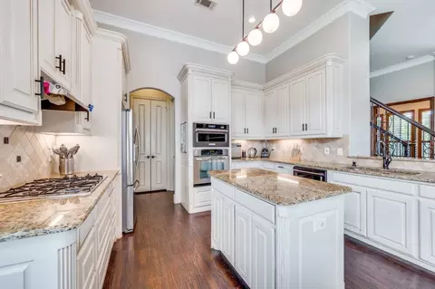 3336 University Park Ln, Irving, TX 75062