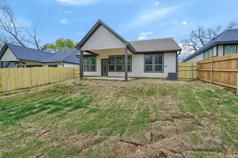 715 E Hanna St, Denison, TX 75021 photo 22
