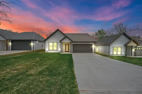 715 E Hanna St, Denison, TX 75021