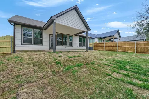 715 E Hanna St, Denison, TX 75021 photo 23