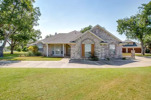 9401 Gimme Ct, Granbury, TX 76049