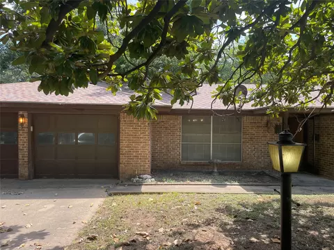 205 S Allen St, Boyd, TX 76023
