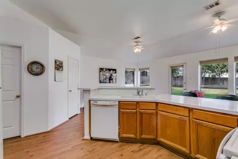 Kitchen - 802 Edury Ct, Euless, TX 76039 photo 2 of 4