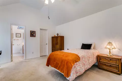 Bedroom - 802 Edury Ct, Euless, TX 76039 photo 1 of 2