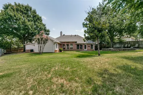 Exterior - 802 Edury Ct, Euless, TX 76039 photo 6 of 7
