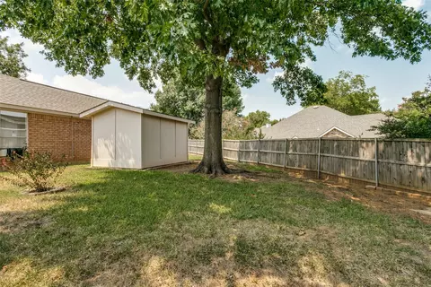 Exterior - 802 Edury Ct, Euless, TX 76039 photo 7 of 7