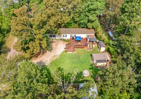 16964 Pine Trail Dr, Flint, TX 75762