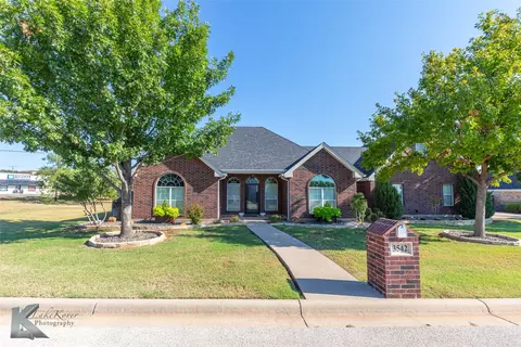 3542 Silver Oaks Dr, Abilene, TX 79606