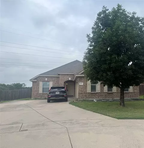 1407 Durango St, Grand Prairie, TX 75051