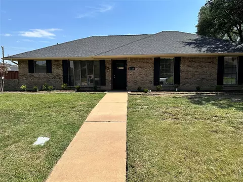 3710 Woodside Rd, Carrollton, TX 75007