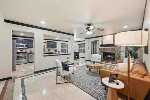 2832 Grandview Dr, Grand Prairie, TX 75052