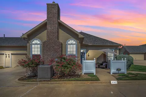 2601 Marsh Ln #292, Plano, TX 75093