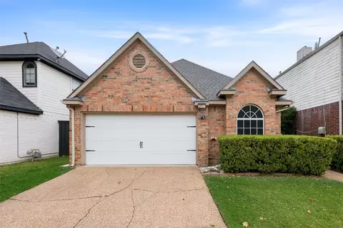 2011 Mallard Dr, Lewisville, TX 75077