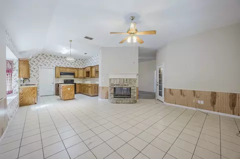 Living - 157 Aspen Loop, Aledo, TX 76008 photo 1 of 2