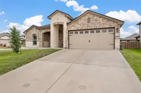 Exterior - 11225 Raider Dr, Waco, TX 76708 photo 3 of 5