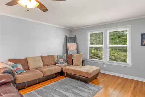 Living - 1002 Gladney St, Minden, LA 71055 photo 1 of 1