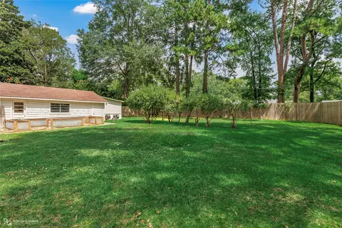 Exterior - 1002 Gladney St, Minden, LA 71055 photo 11 of 18