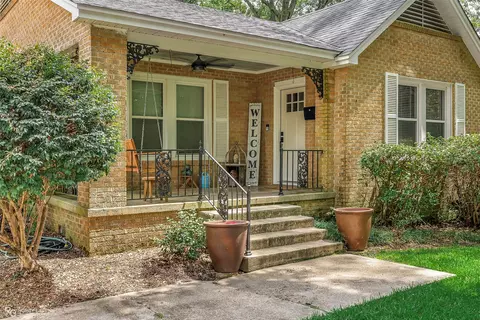 Exterior - 1002 Gladney St, Minden, LA 71055 photo 4 of 18