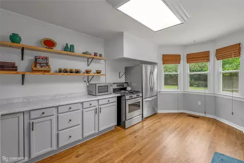 Kitchen - 1002 Gladney St, Minden, LA 71055 photo 3 of 5