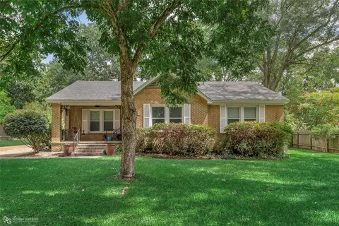 Exterior - 1002 Gladney St, Minden, LA 71055 photo 3 of 18
