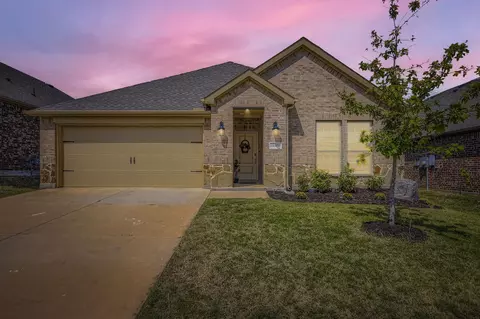 11301 Summer Rain Blvd, Aubrey, TX 76227