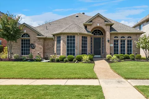 6413 Pawnee Ln, The Colony, TX 75056