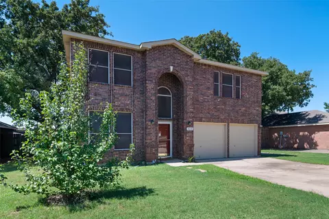 3235 Acropolis Dr, Corinth, TX 76210