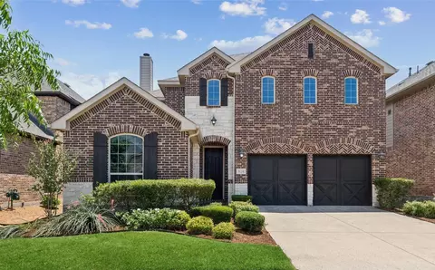 816 Sandbox Dr, Aubrey, TX 76227
