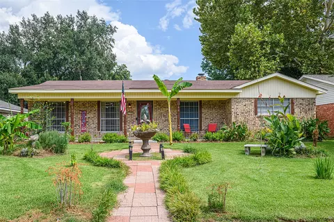 6125 Lovers Ln, Shreveport, LA 71105