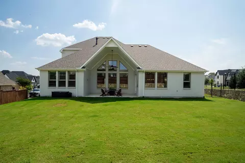 Exterior - 401 Pegasus Rdg, Argyle, TX 76226 photo 5 of 6