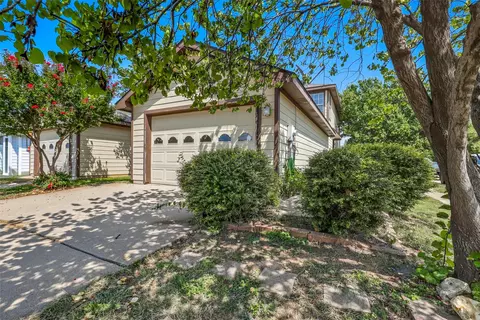 5200 Mountain Spring Trl, Fort Worth, TX 76123
