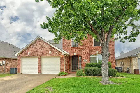 6815 Holly Hills Ln, Sachse, TX 75048