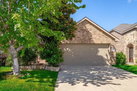 6029 Mountain Robin Ct, Fort Worth, TX 76244
