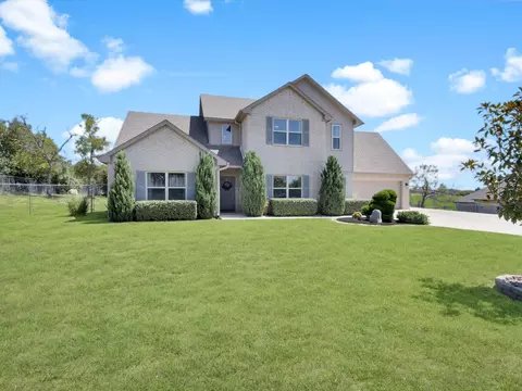 537 Dill Rd, Weatherford, TX 76085